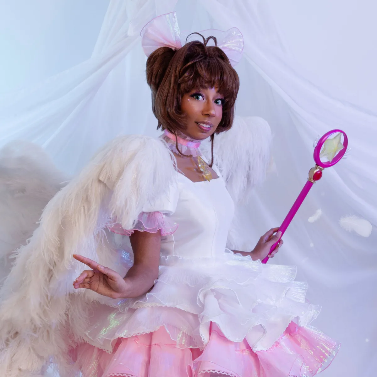 Chrissy Plays Dressup
