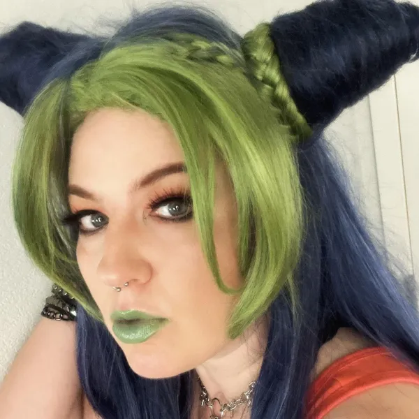 Kira Buckland photo