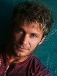 Vic Mignogna avatar